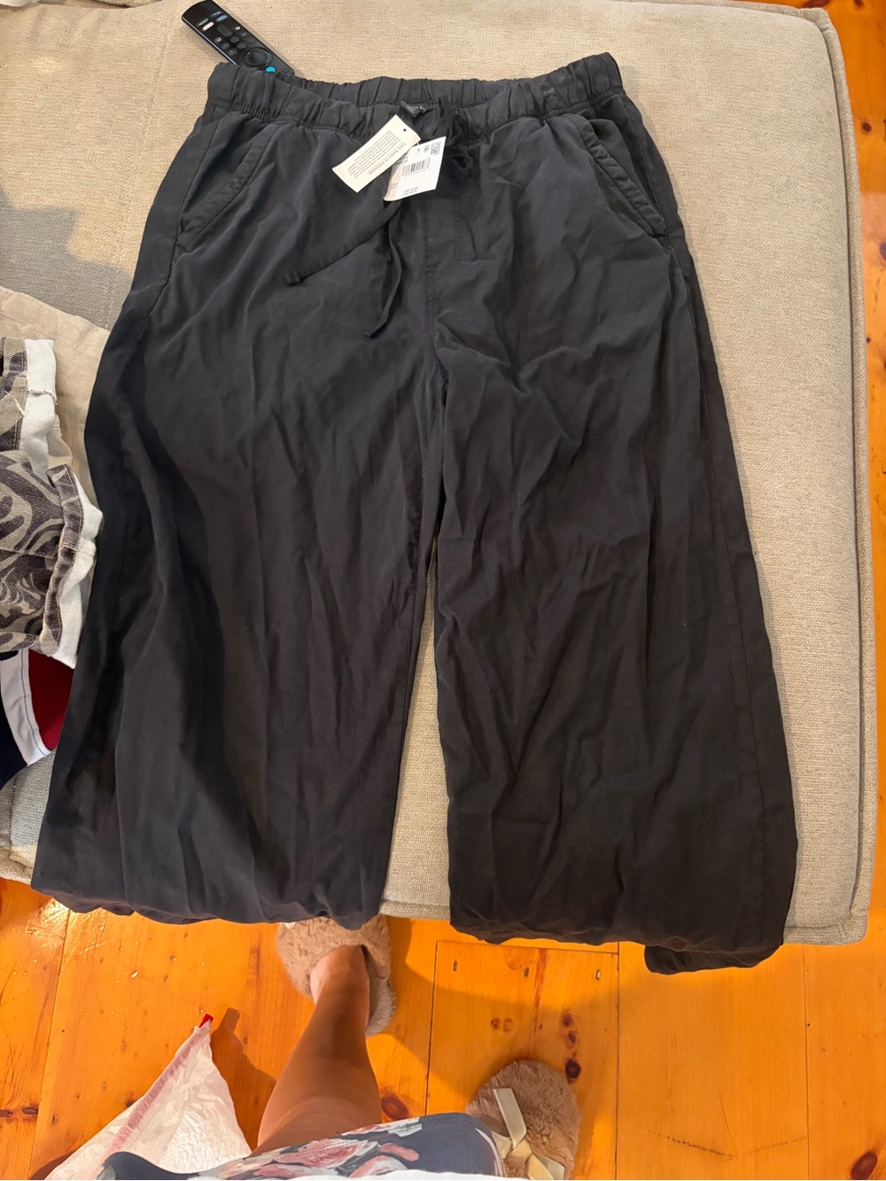 Womens black american eagle pants size small